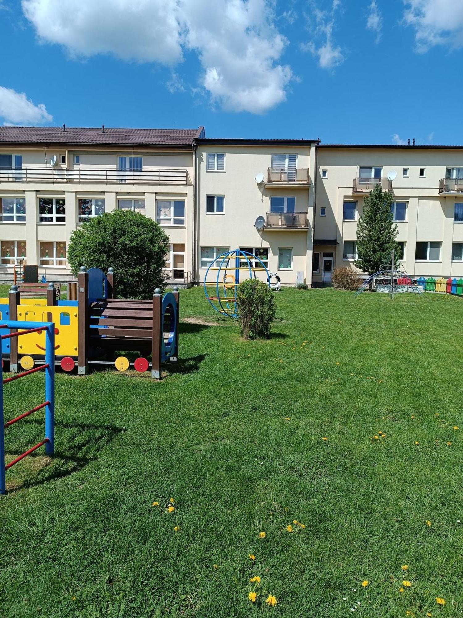 Apartman Family S Vyhladom Na Choc Lucky Exterior photo